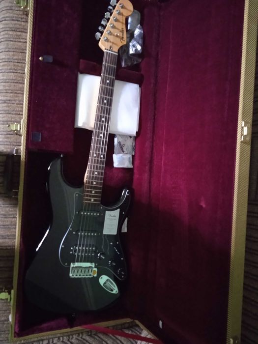 Електрогітара Fender Stratocaster Standard HSS