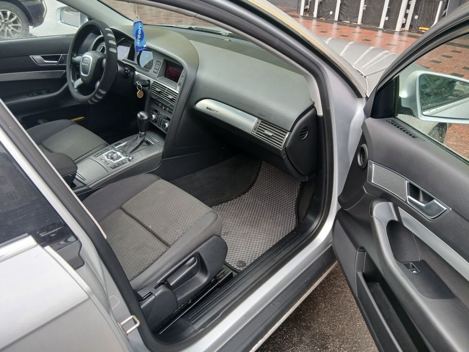 Продам  Обмен  АУДИ а6 с6 3.0 кватро