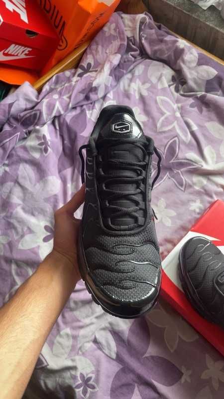 ButyDamskieNikeAirMaxTNPlusBlack nowy rozmiar.37.5