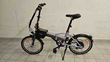 Bicicleta elétrica dobrável
