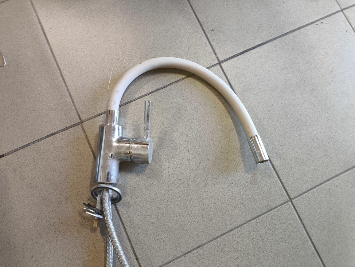 Zlew granitowy, beżowy z bateria