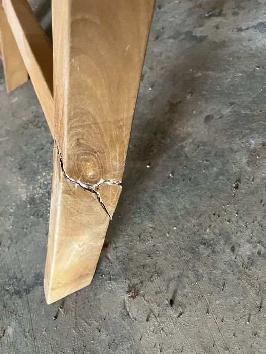 2 cadeiras e 1 mesa para exterior de madeira