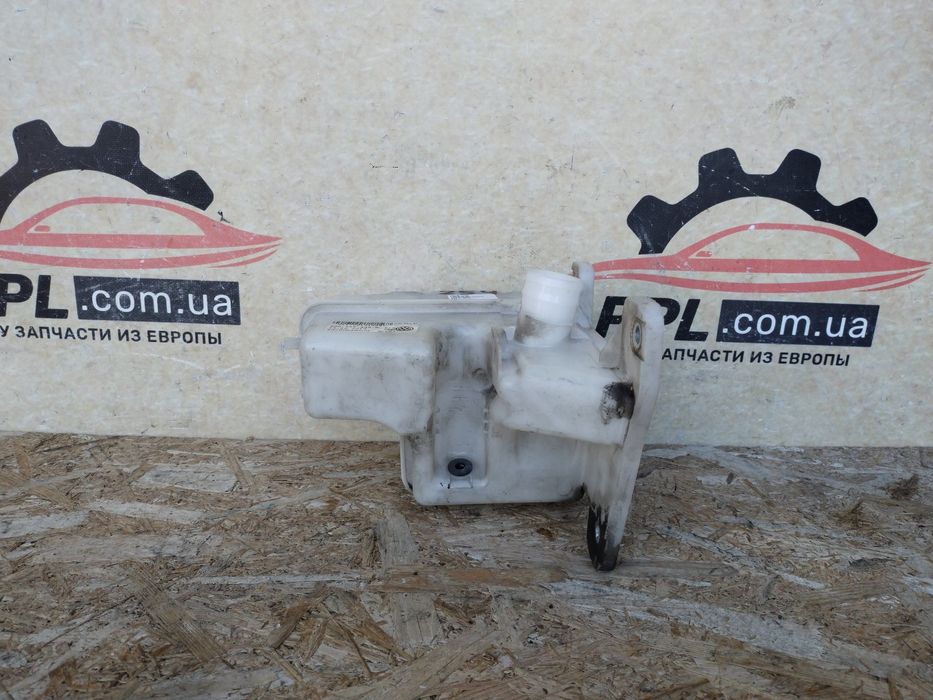 VW Golf 7 VII 2012-2020 Бачок омывателя 5G0955453L / 5G0955448R