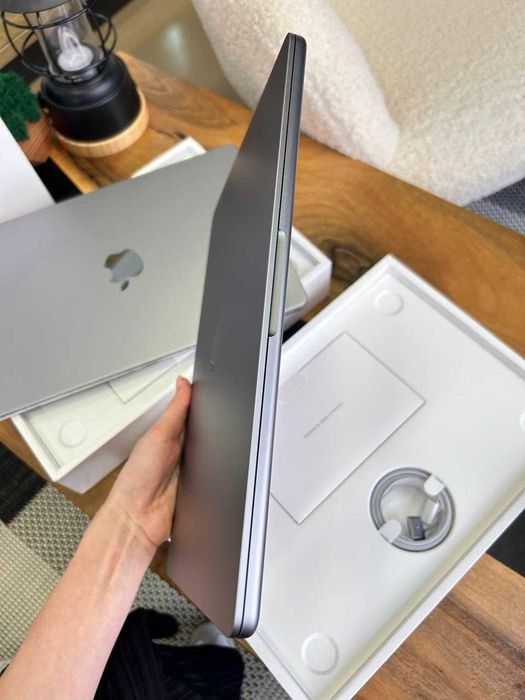 Ноутбук Apple MacBook Air 13 M2 8/256GB Space Gray (MLXW3) 2022