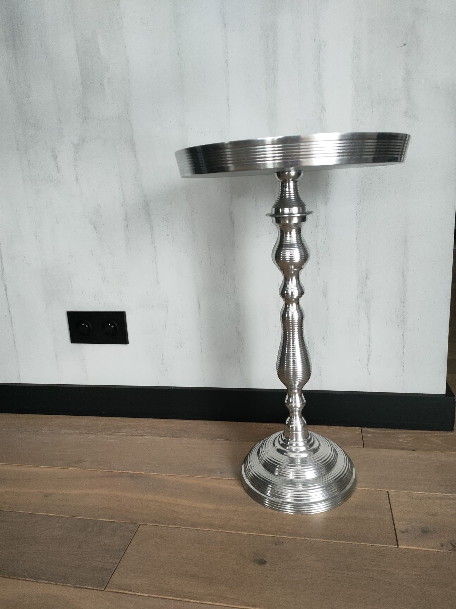 Srebrny stolik kawowy, wys 62 cm