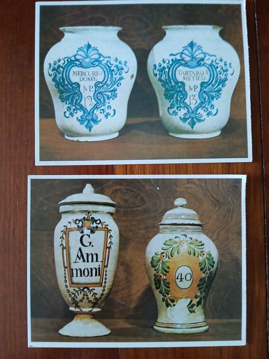 Coleção de postais de potes e mangas de farmácia antigos