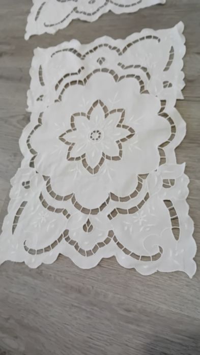 Panos de quarto bordados à máquina