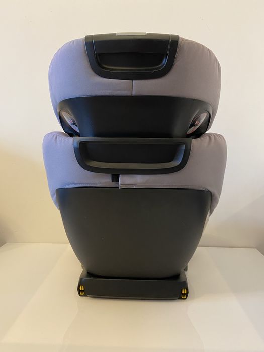 Дитяче авто крісло Maxi-Cosi