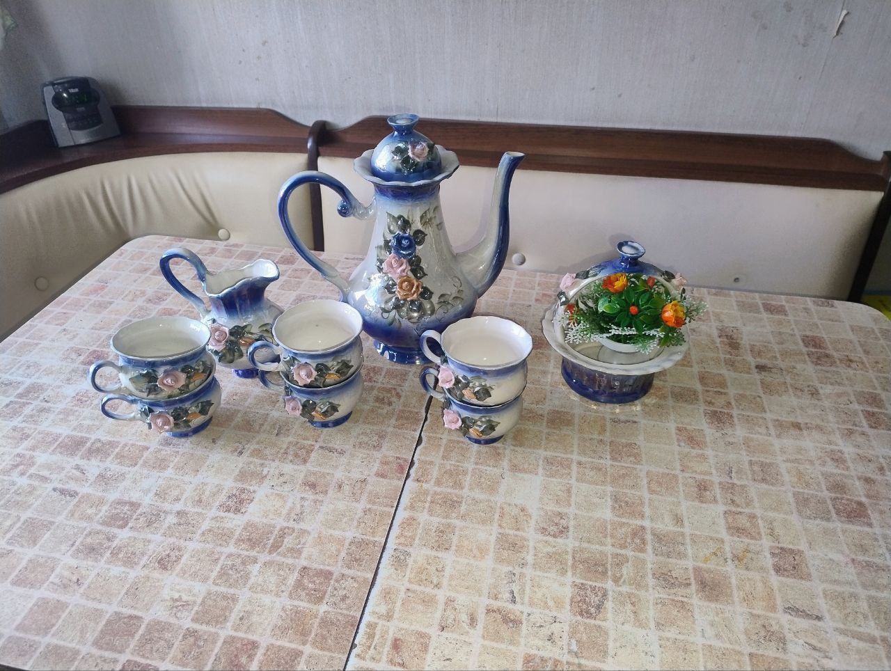 Продам чайный сервиз красивый