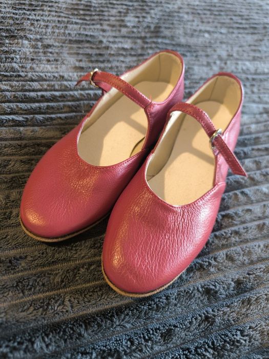 Туфлі сценічні для народних танців.