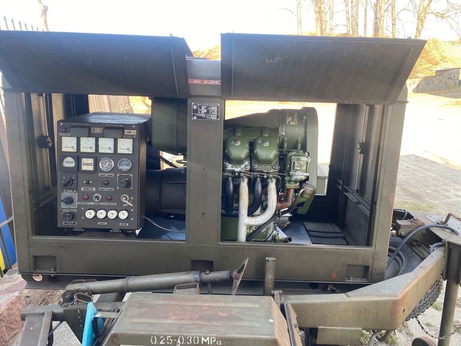 PAD 8-3/400-01  Z wojska, jak nowy, mały przebieg