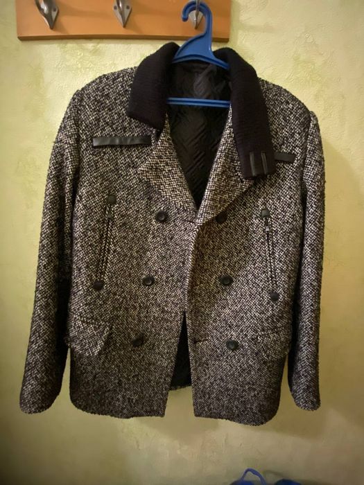 Чоловіче сіре пальто