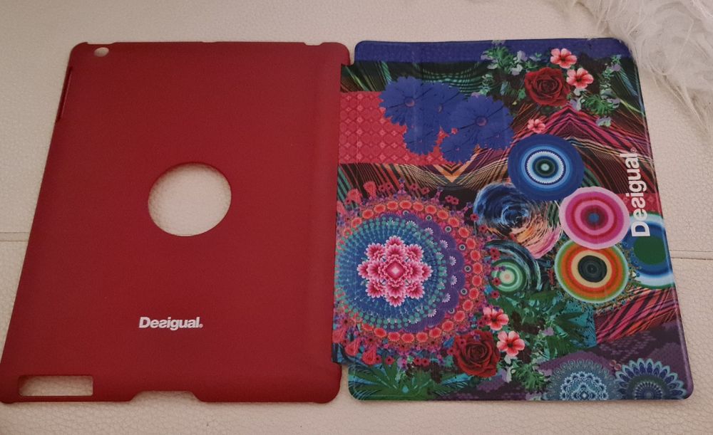 Capa tablet da desigual