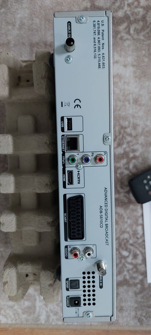 Dekoder multimedia model APD 5810cd