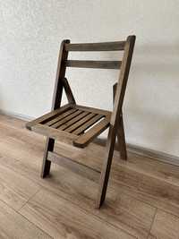 Деревʼяний стілець