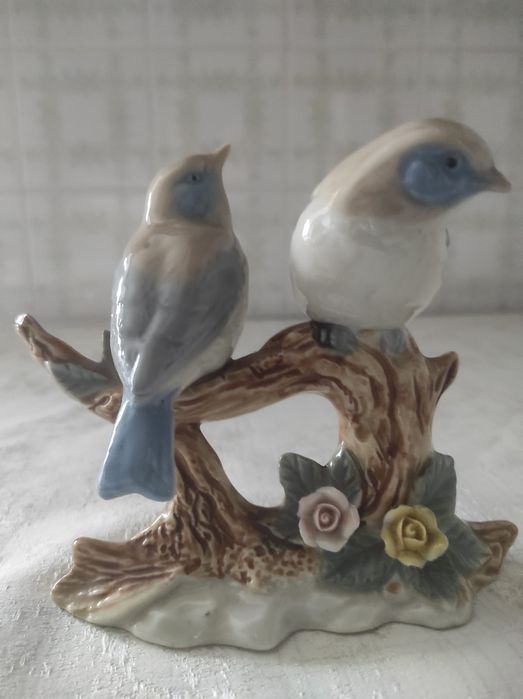 Estatueta passarinhos cerâmica