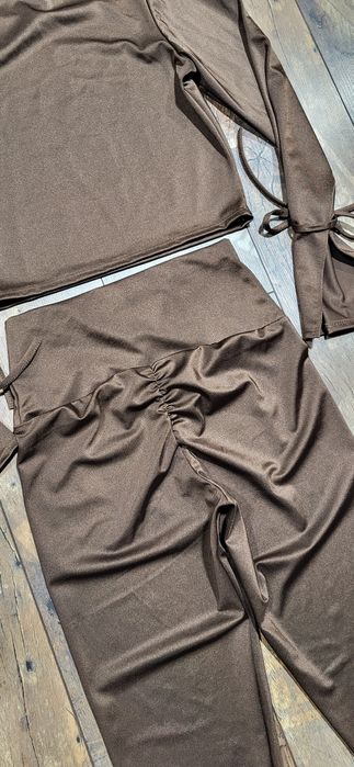 Komplet damski bluzka top legginsy czekolada wysoki stan wiązania S M