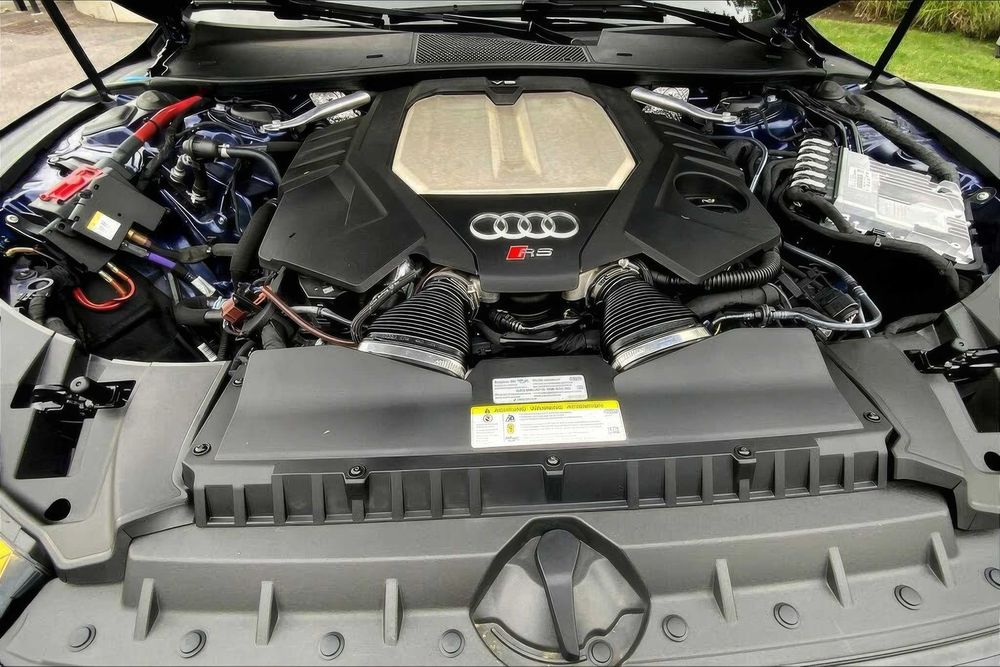 Audi RS7 quattro      2021