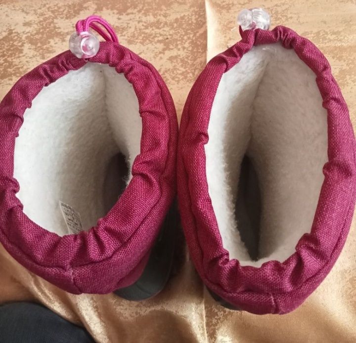 Дутіки дівчачі зимові