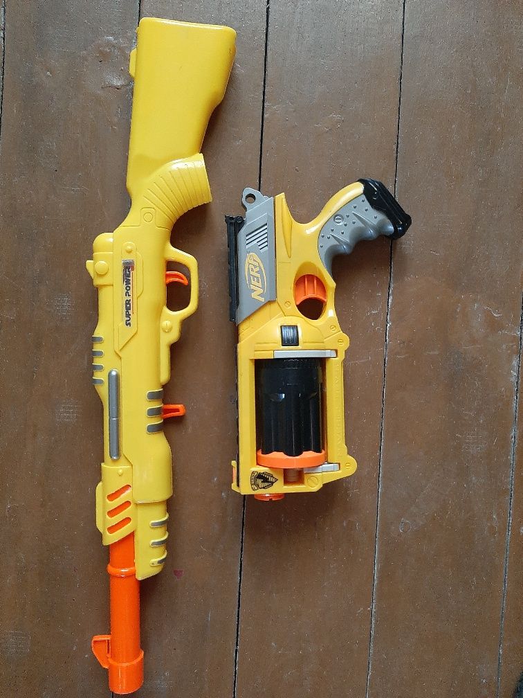 Sprzedam Nerf, xshot, gry karciane(prezent na gwiazdkę/mikołaja)