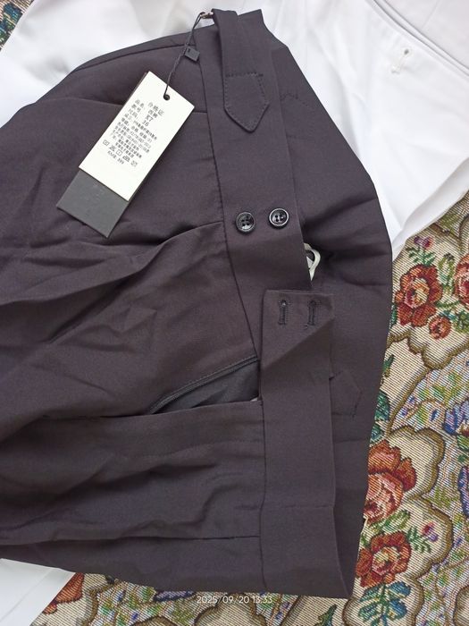 Нові чорні чоловічі брюки в британському стилі