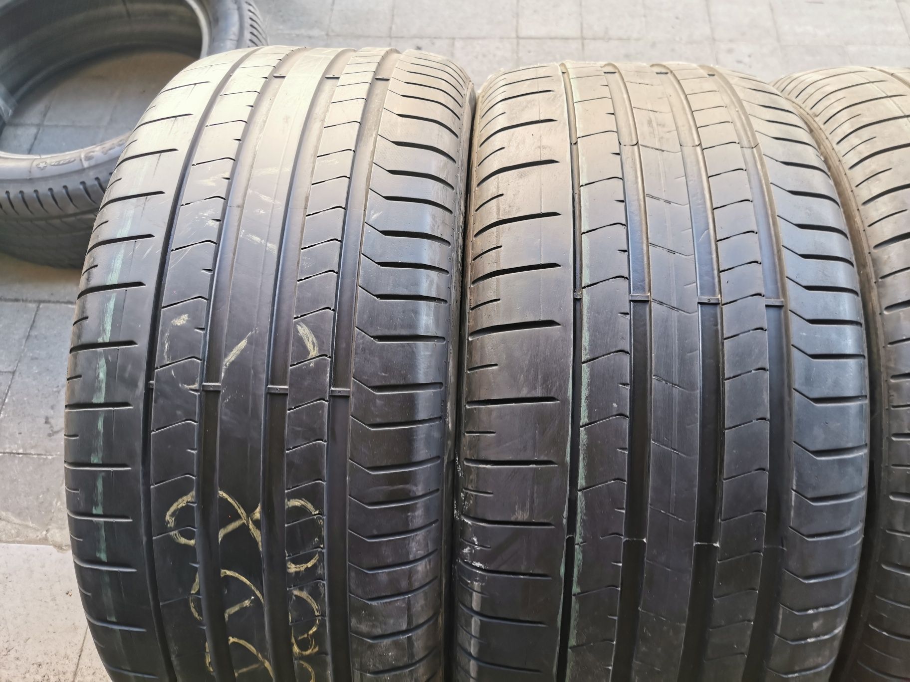 Летняя резина 285/40 R21 Pirelli Pzero