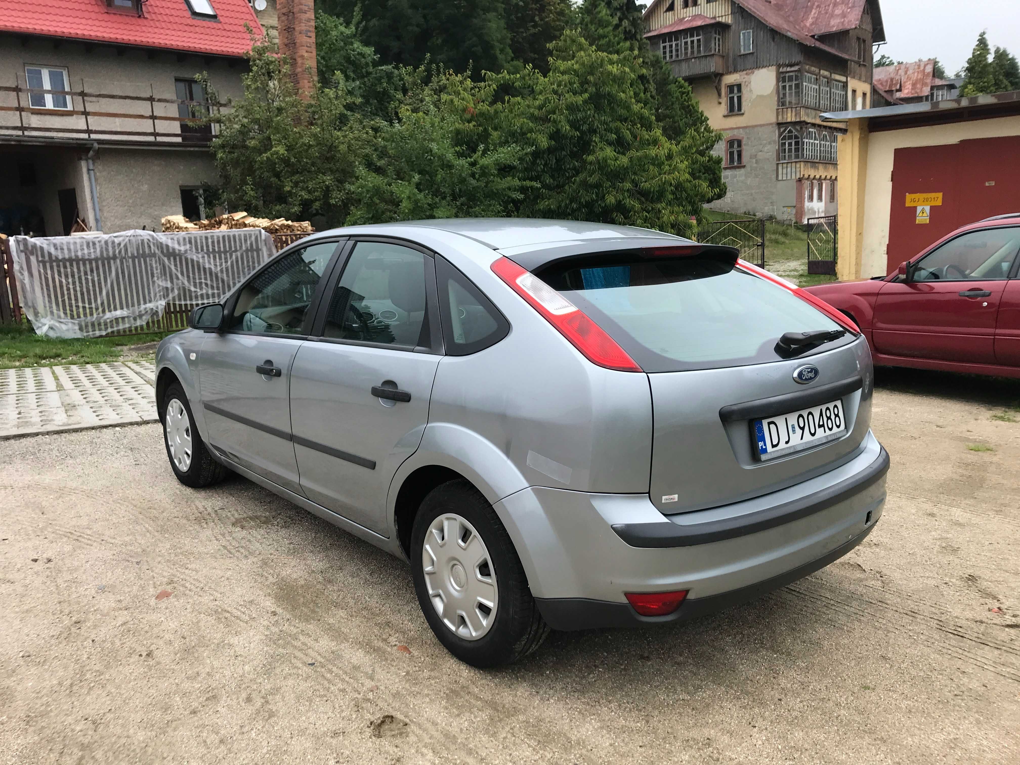 Ford Focus MK2 1.6 benzyna 101KM
