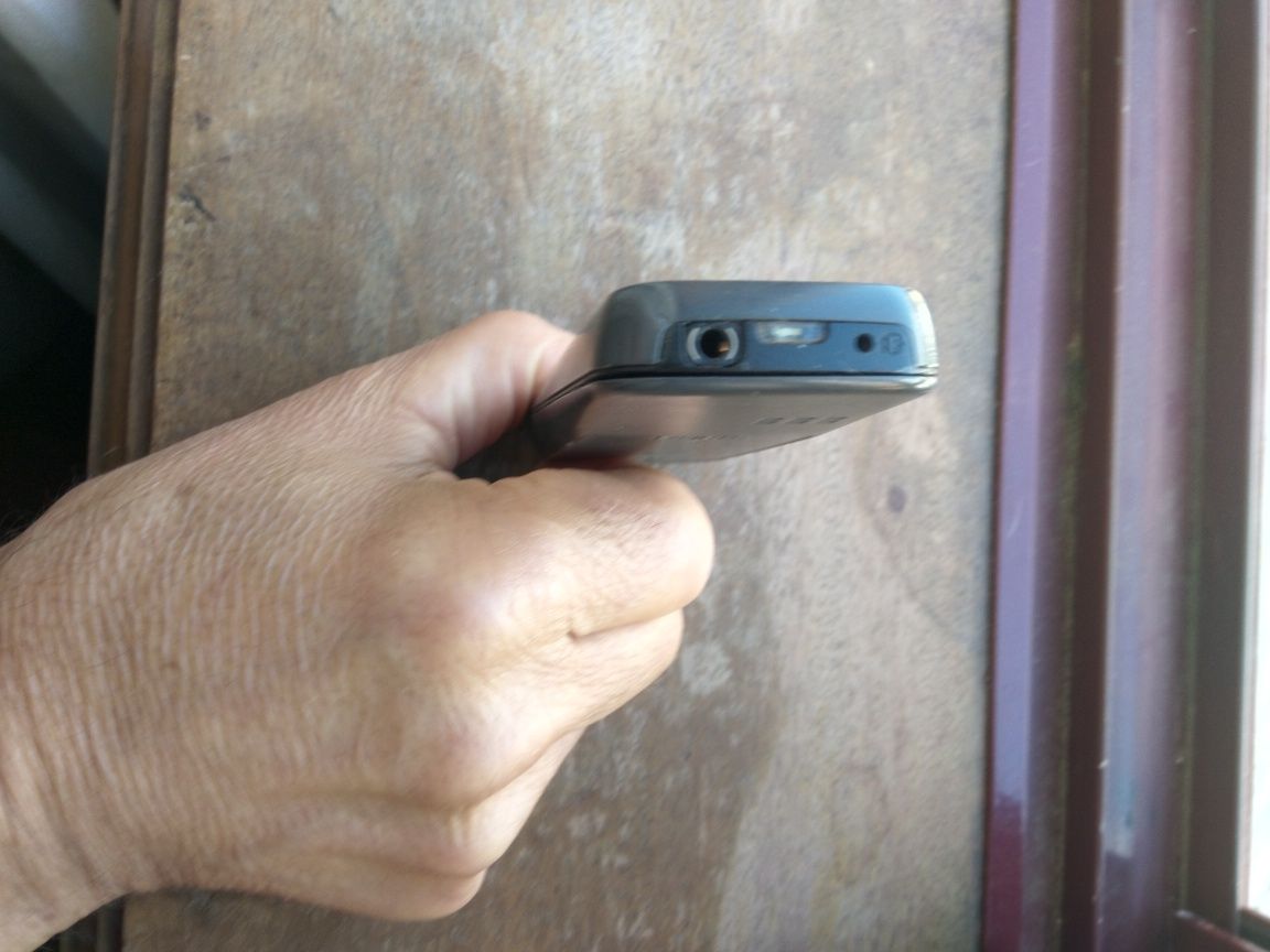 Vendo um Nokia 101