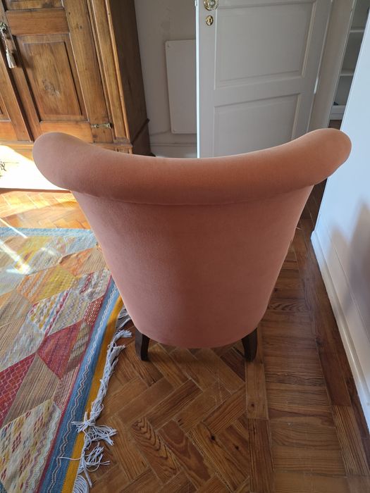 Cadeirão cor de laranja