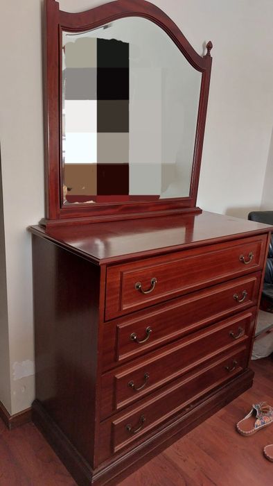 Cómoda em bom estado