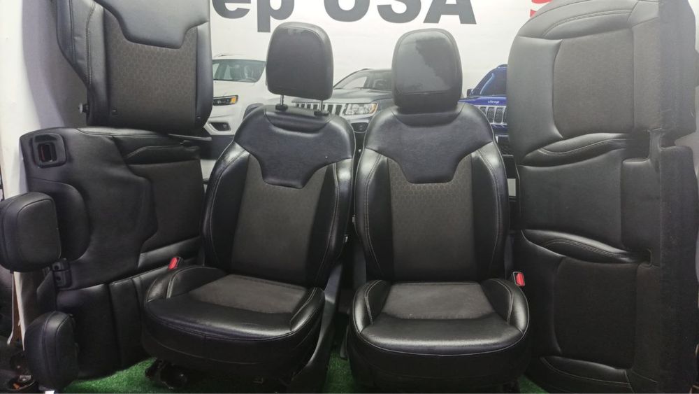Комплект сідушок комбінованих Jeep Compass Renegade салон шкіряний