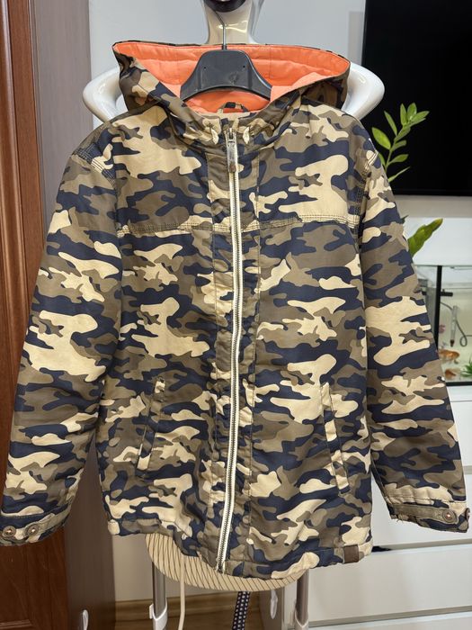 Куртка осінь/весна для хлопчика 9/10 р, ріст 140-147 см