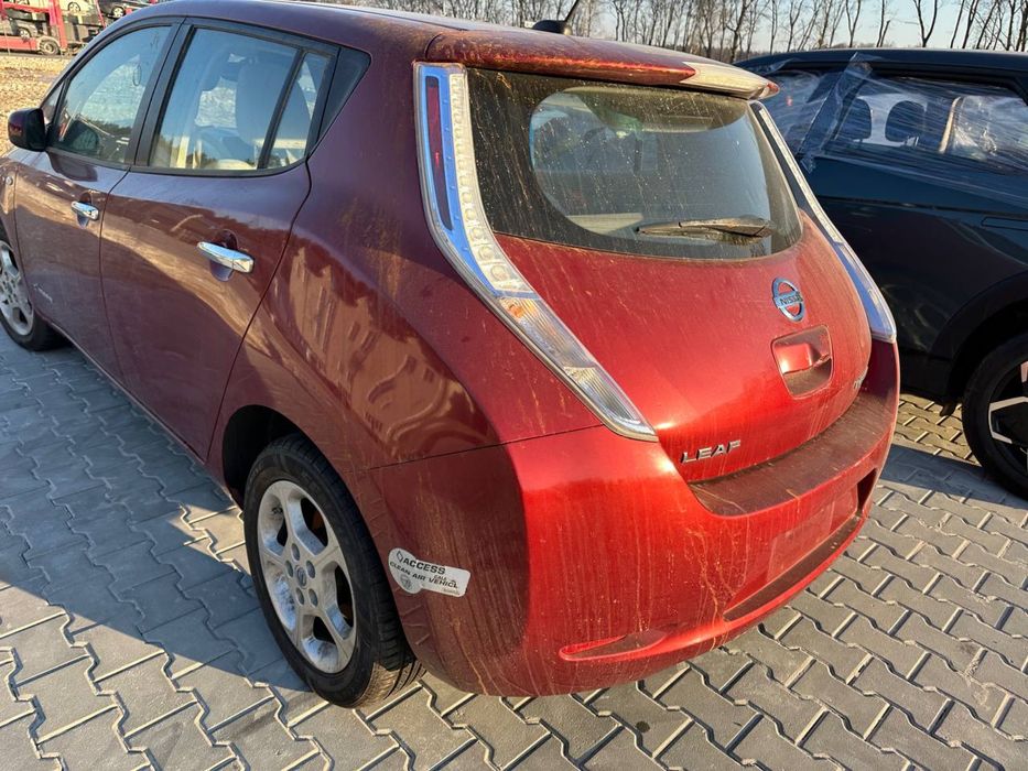 Бампер задний фонарь Nissan Leaf разборка