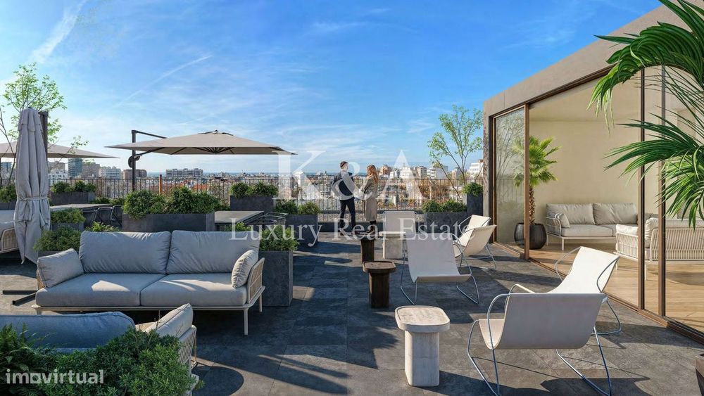 Apartamento T3 com varanda em Matosinhos Sul