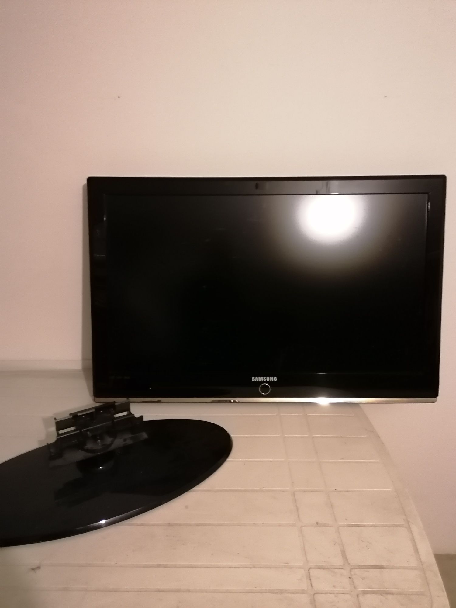 TV Samsung 40"..