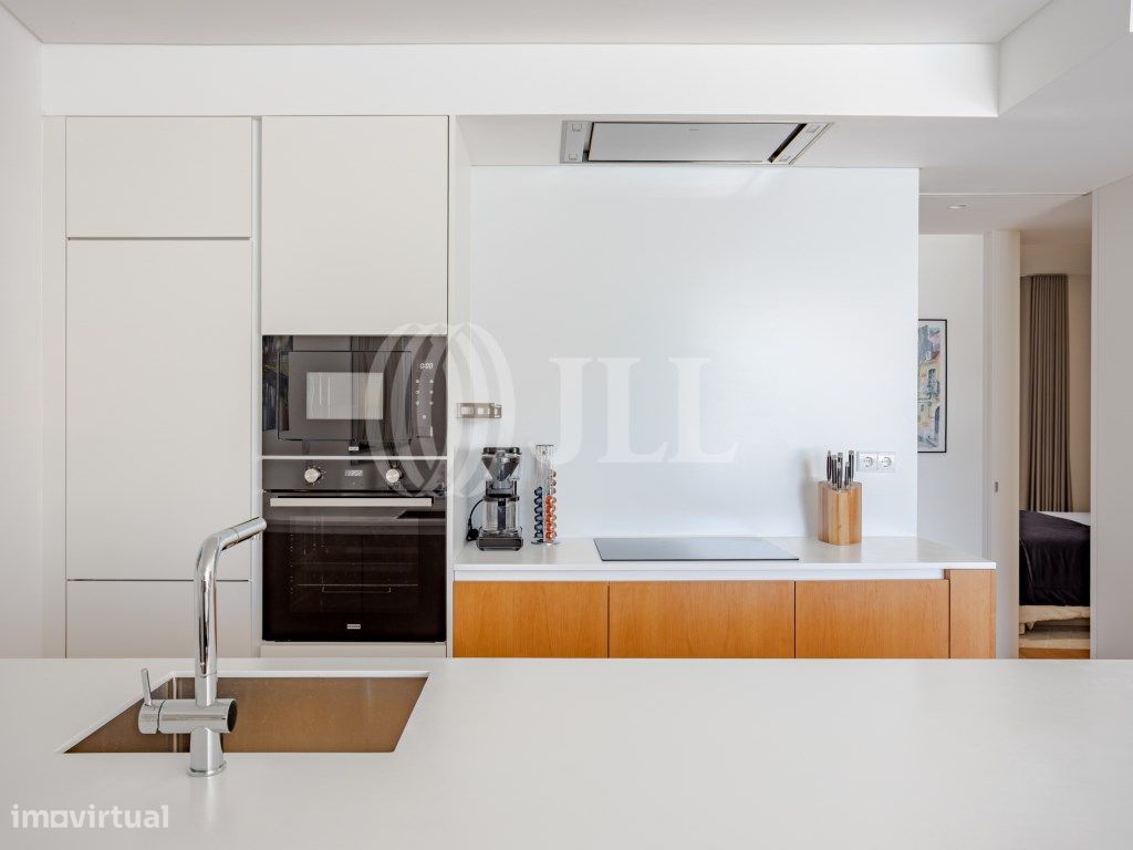 Apartamento T2 com garagem no LAKE 24, em Vilamoura, Algarve