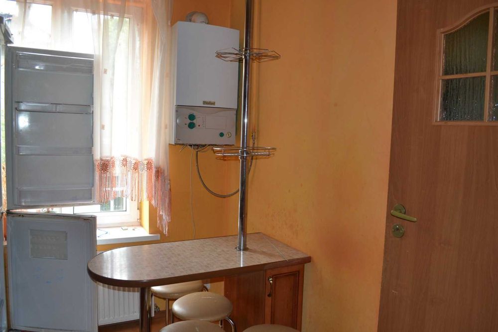 Окрема кімната для хлопця в  цетрі