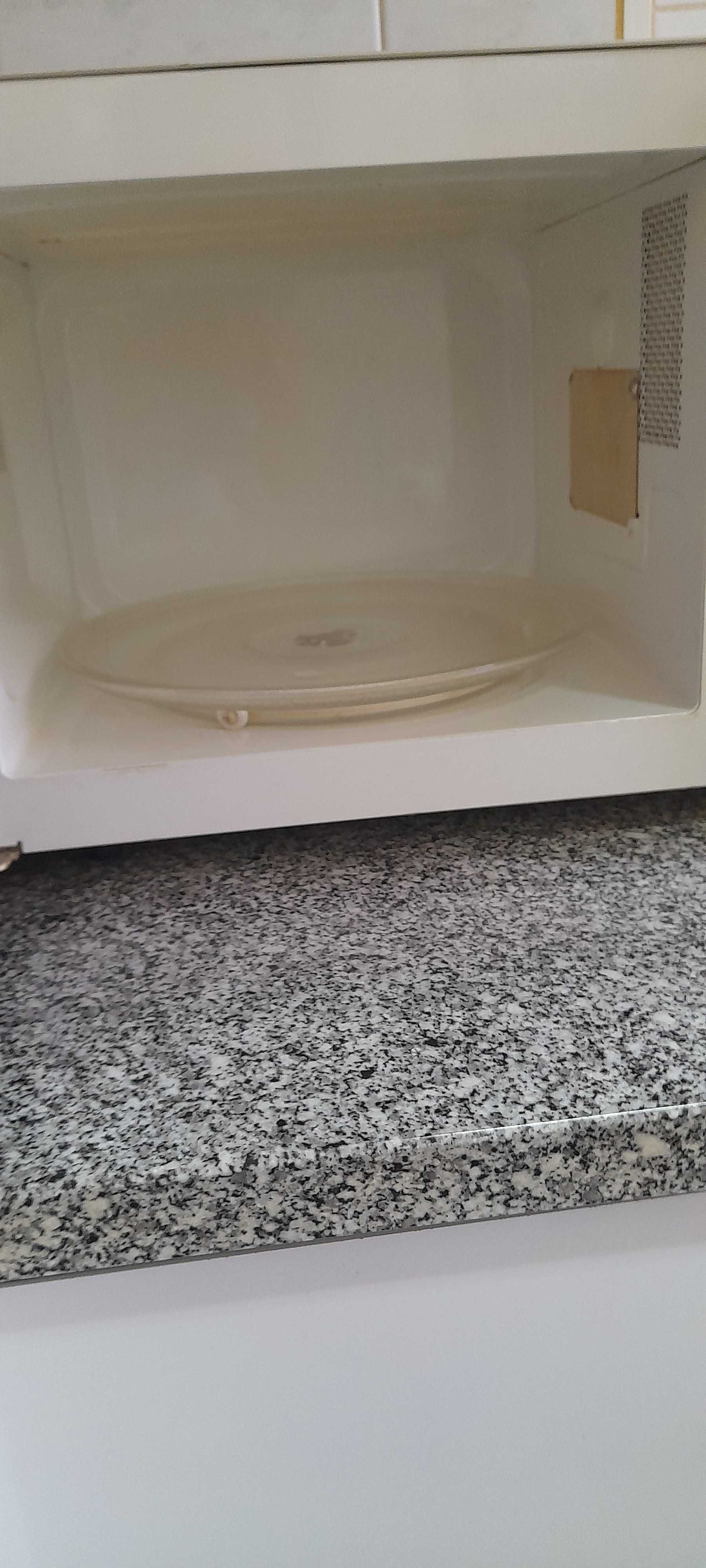 Microondas em bom estado