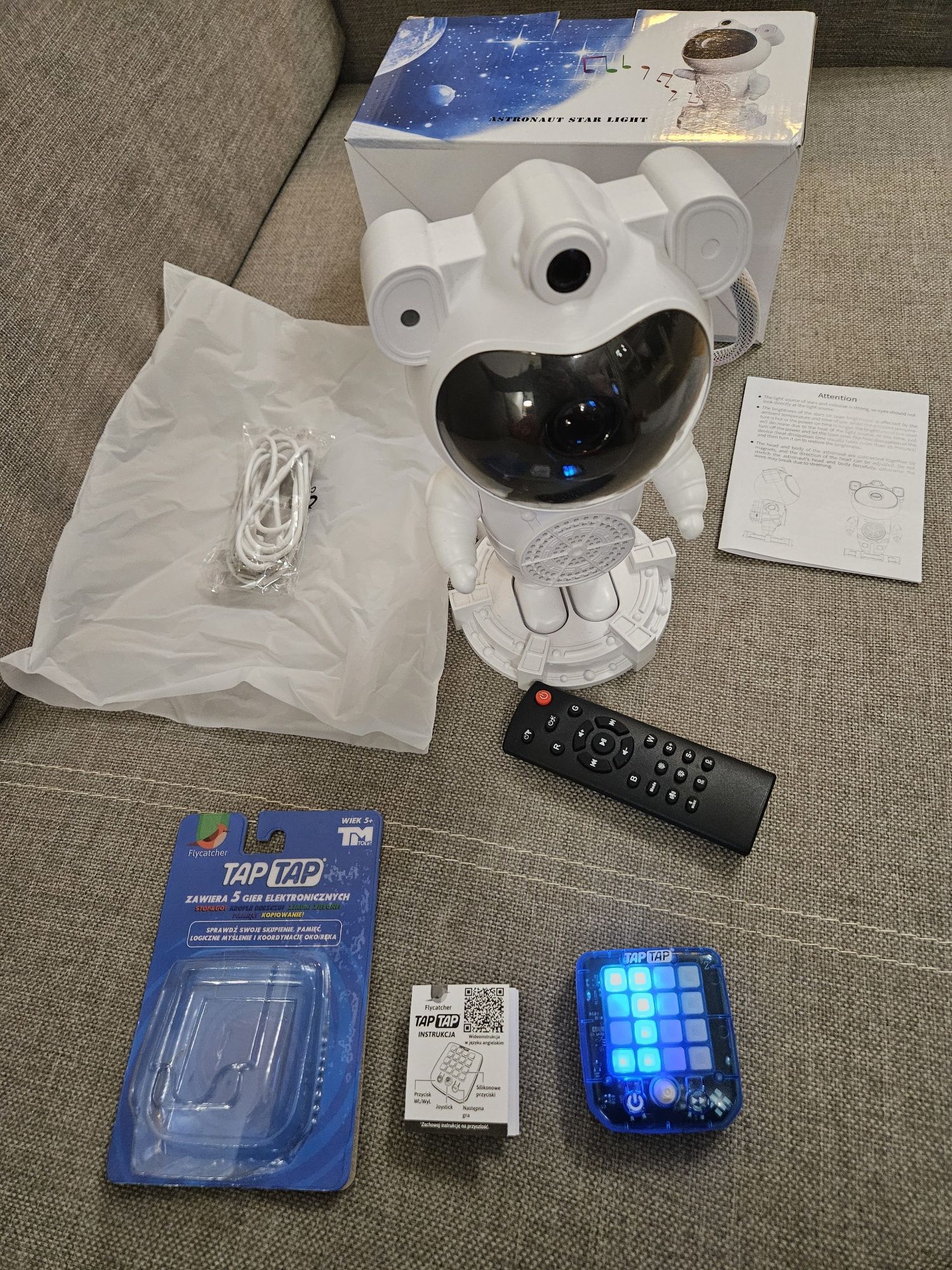 Projektor gwiazd ASTRONAUTA głośnik BLUETOOTH Lampka Led Laser +grat