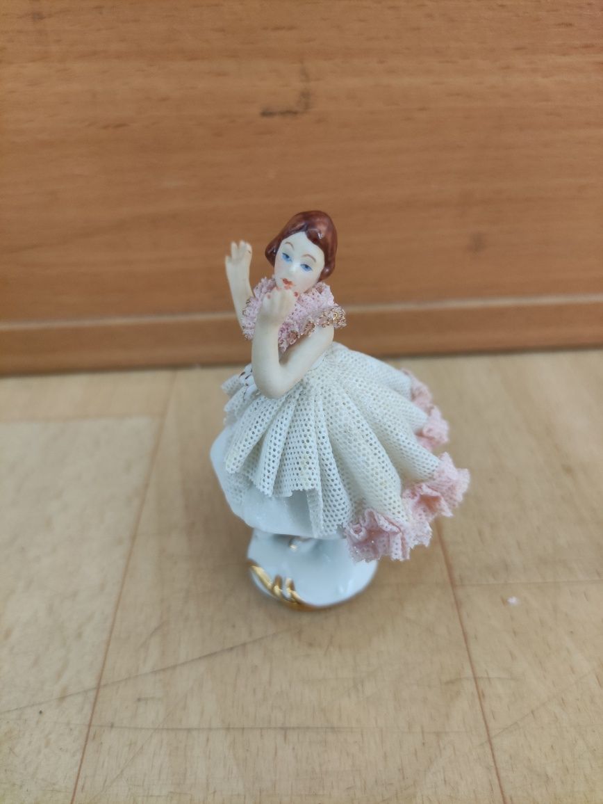 Porcelanowa figurka baletnicy