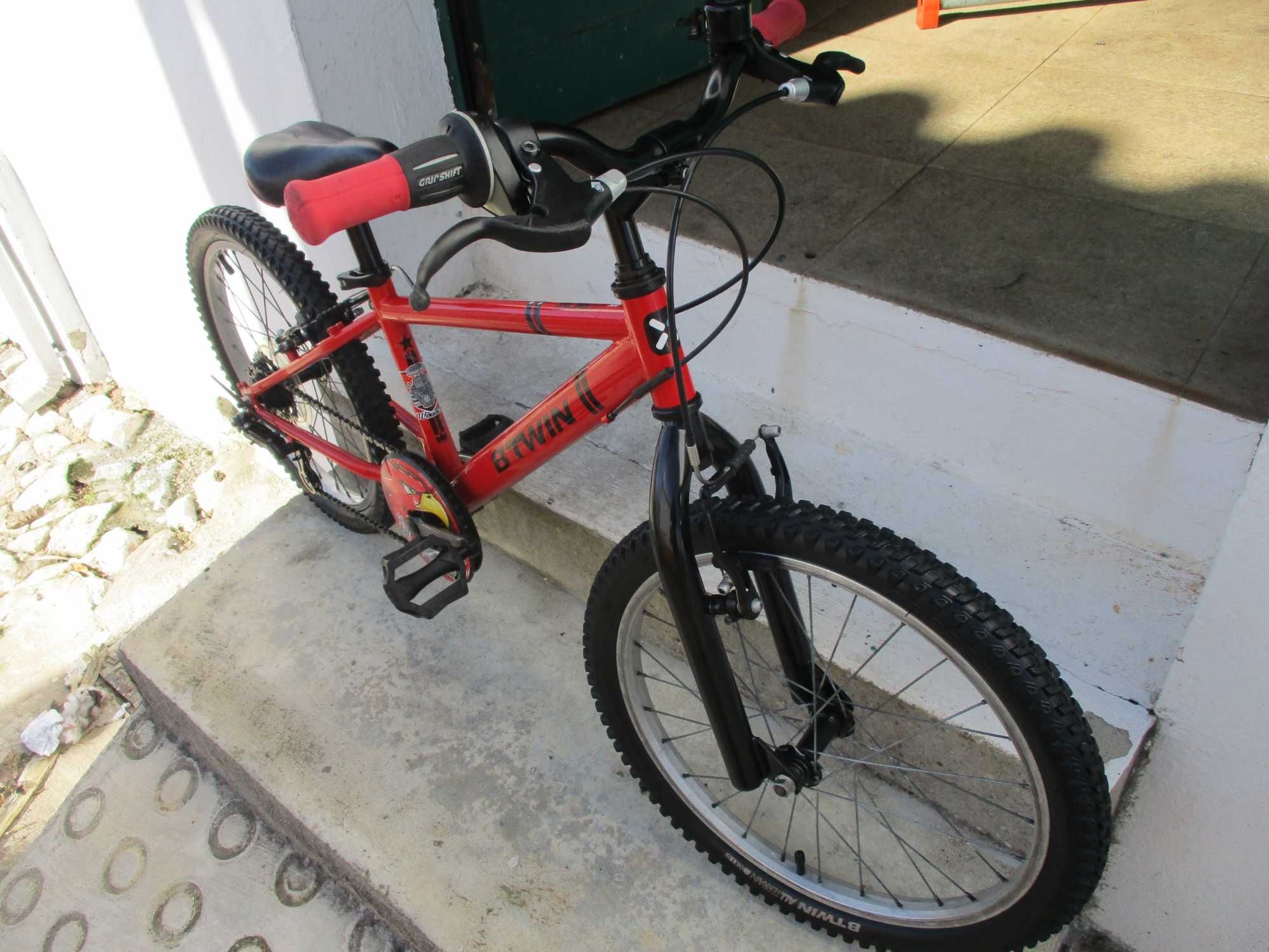 Bicicleta B’Twin Criança Roda 20 Vermelha 5 velocidades