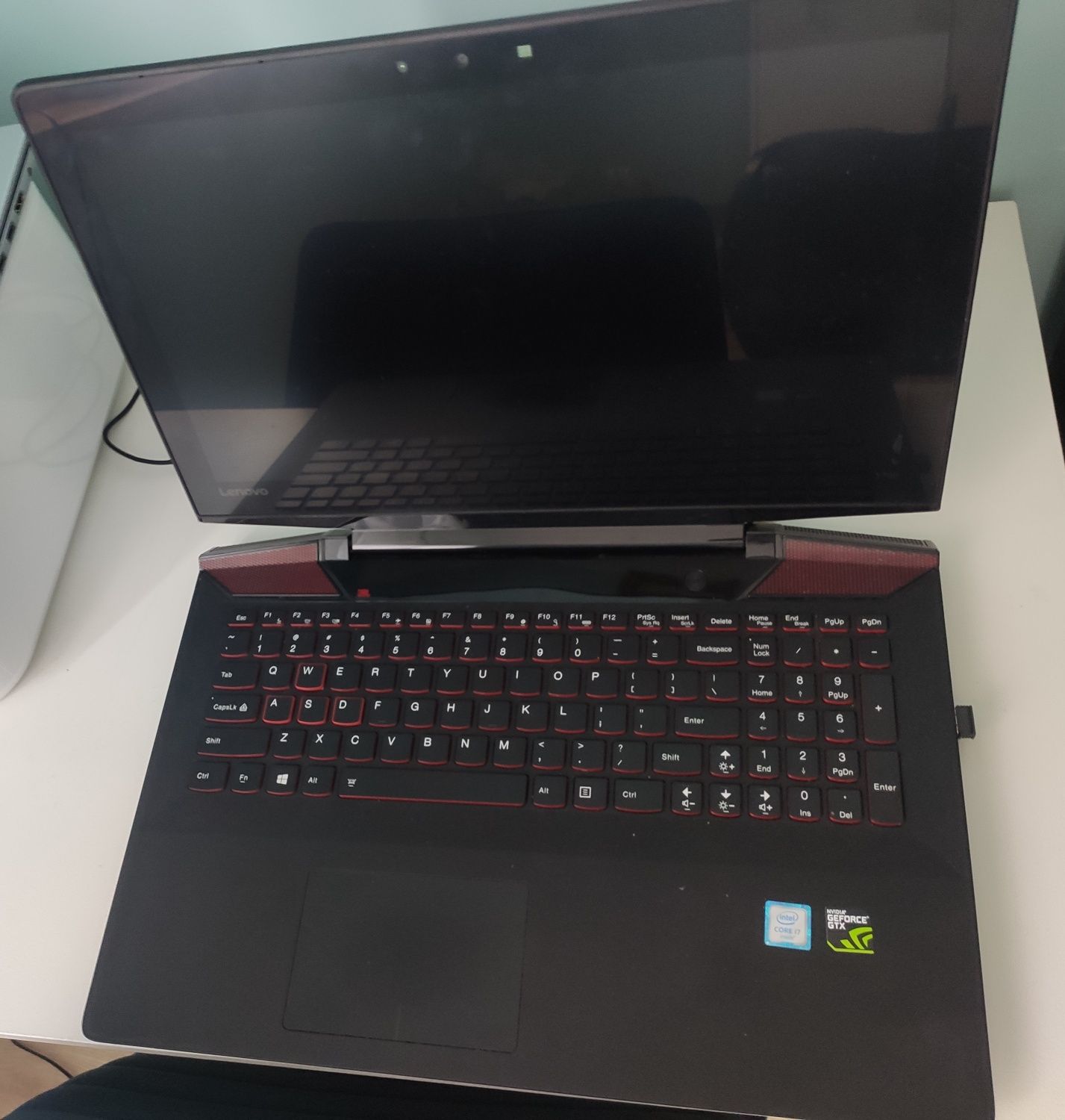 Laptop gamingowy Lenovo y700 15isk 8GB ram 256ssd nvme + 1tb HDD