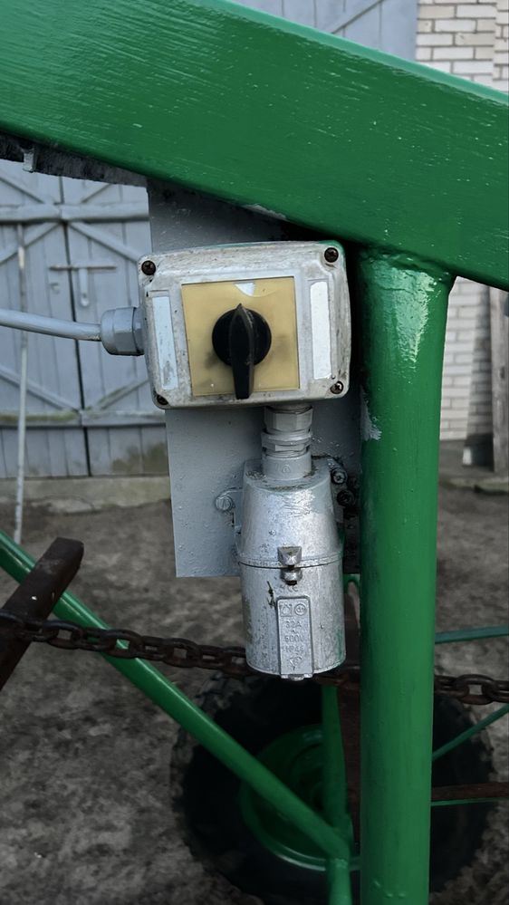 Taśmociąg do obornika metalowy