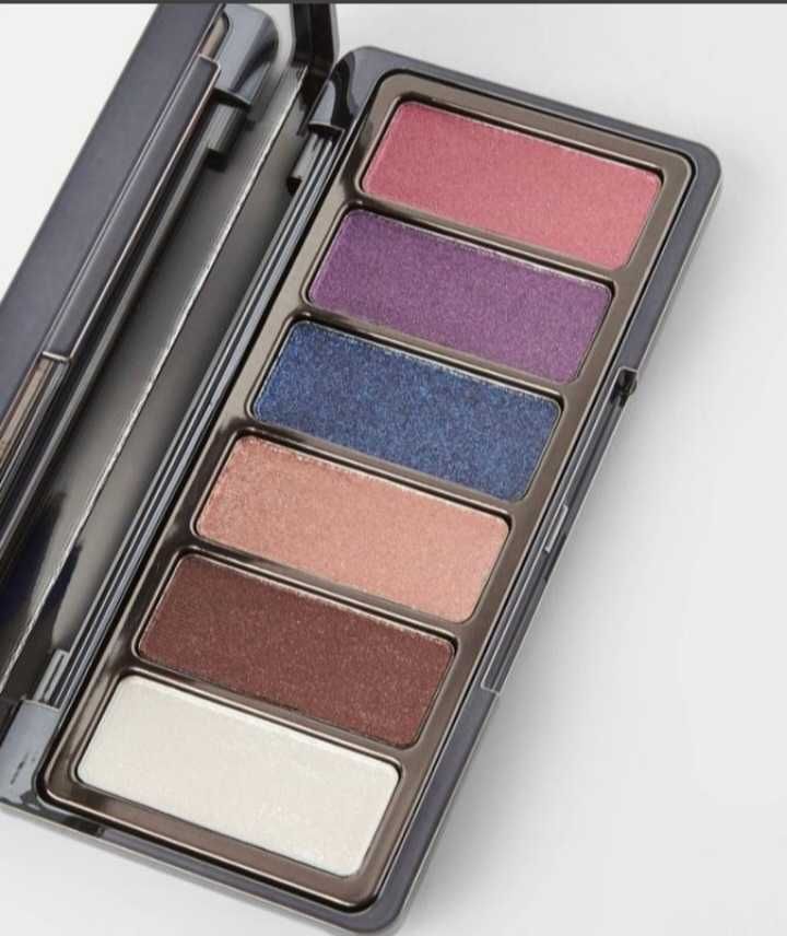 Xx revolution chamaleon eyeshadow palette