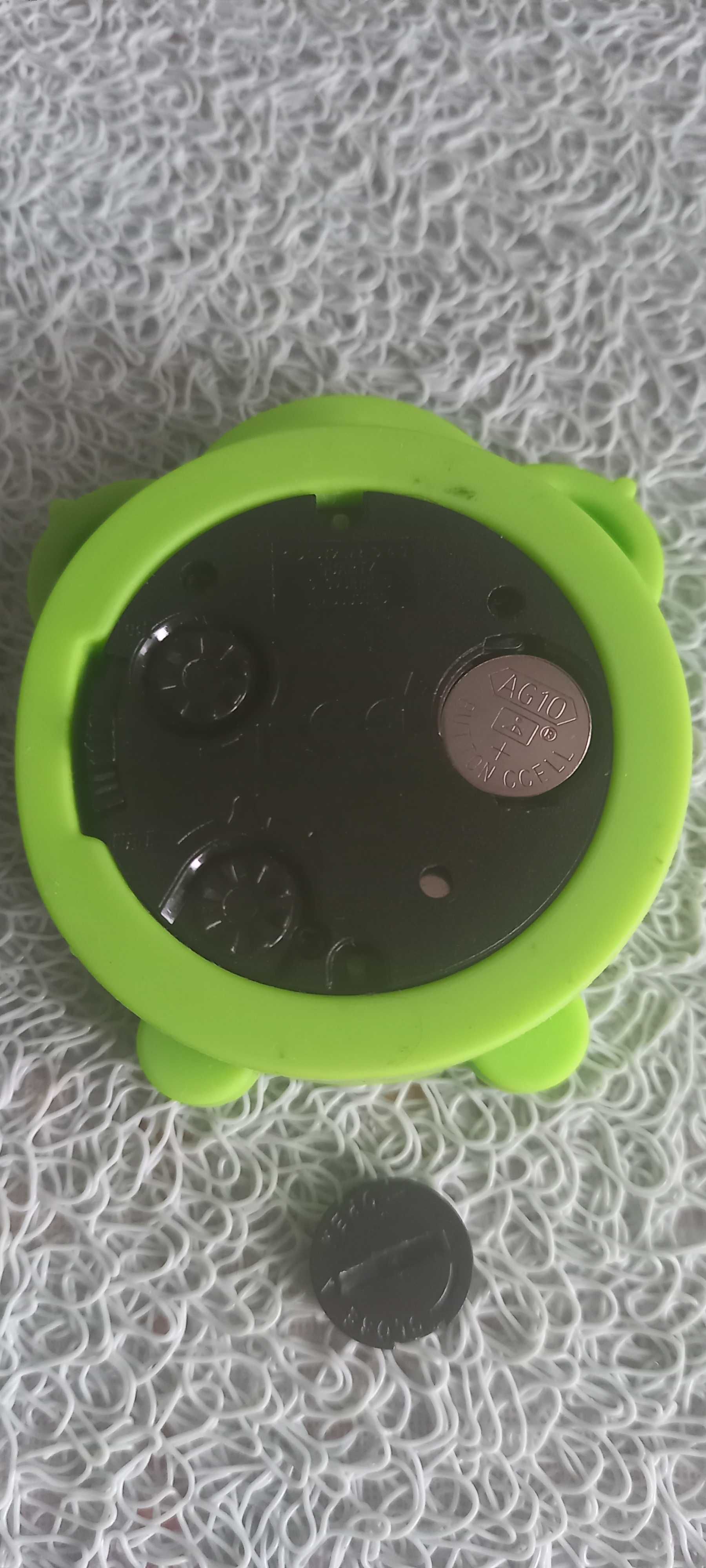 Zegar budzik zielony