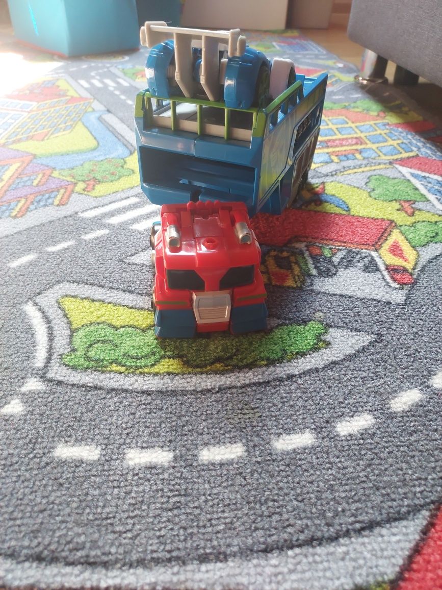 Transformers optimus prime I blurr