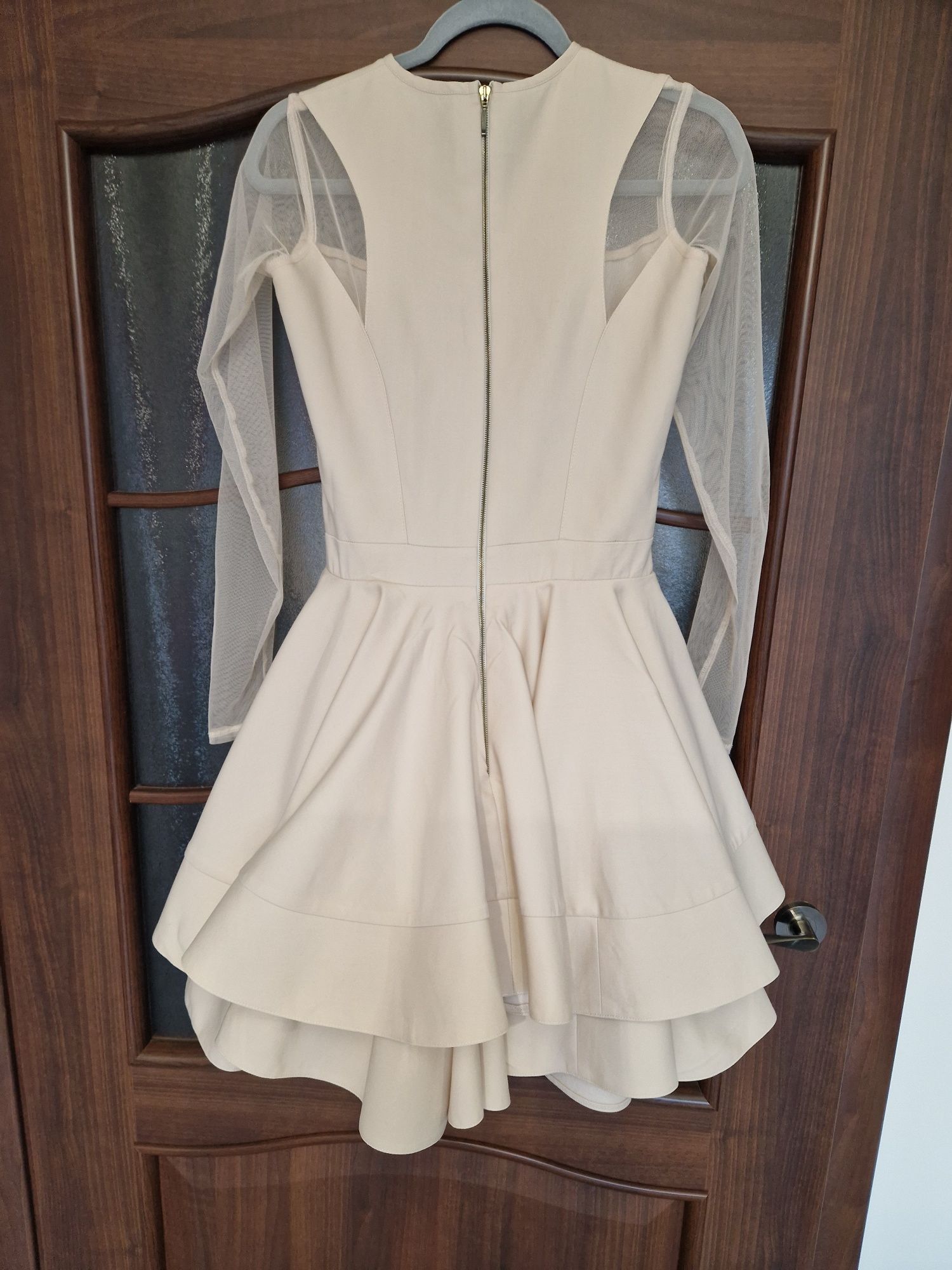 Sukienka firmy LOU Daisy rozmiar 36