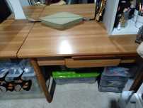 Mesa de madeira extensível