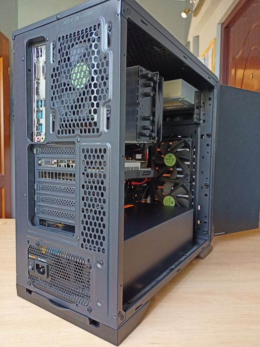 i5 7500 + RX 580 + 16 GB DDR4 + 3,25 TB + akcesoria