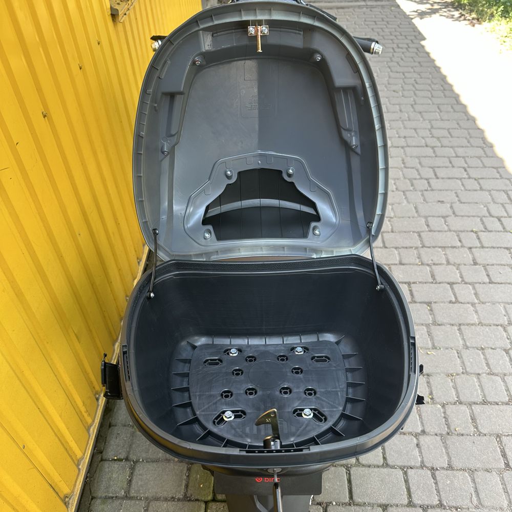 Новий електричний скутер Blinc Beta Nova 2000W 72V32Ah 2025р.